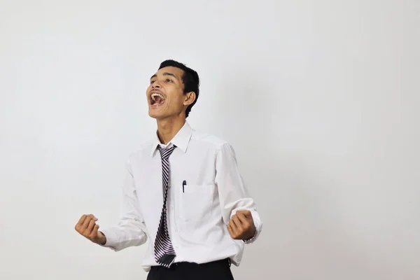 Portrait Jeune Homme Asiatique Célébrant Succès Sur Fond Blanc — Photo