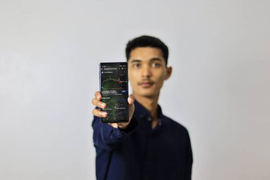 adam Smartphone ile grafik ekranda gösterilen