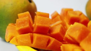 Mango parçalanmış görüntüler.  