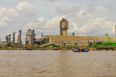 Palembang, Güney Sumatera / Endonezya: Pusri gübre Fabrikası