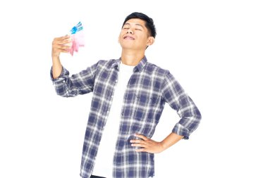 Sade Geçmişe Karşı Mutlu İnsanlar Para Tutuyor, Portre Tarzı. Stüdyo Işıklandırma. Bireysel