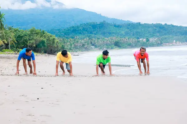 Beach Sprint Hazırlık Ekibi ve Sahil Manzarası