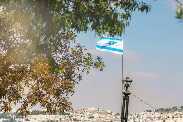 Ημέρα Ανεξαρτησίας Του Ισραήλ Σημαία Ισραήλ Εναντίον Της Ιερουσαλήμ Skyline — Φωτογραφία Αρχείου
