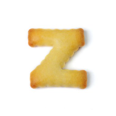 Z harfi beyaz arkaplanda izole edilmiş kraker kurabiyesi.