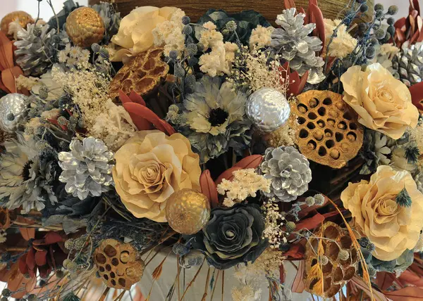 Bir buket kurumuş çiçeğe yakın çekim