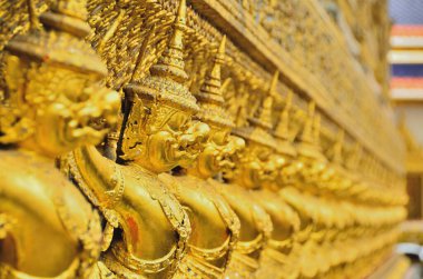 wat phra kaew, bangkok, Tayland altın garuda