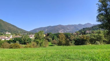 Triansta adasının küçük köyü.