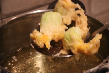 Taze sebzeleri kapatıyoruz.