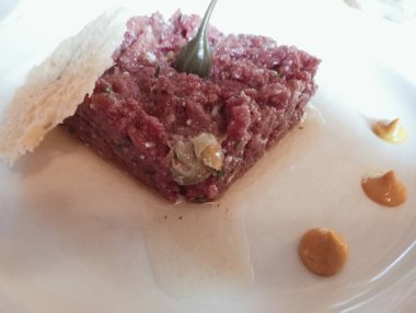 Bir yemeğin mutfak fotoğrafı.