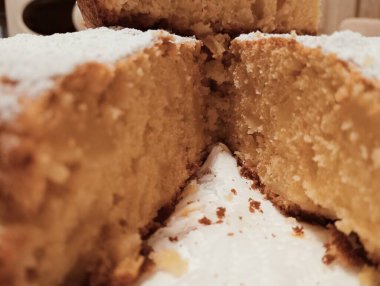 Lezzetli ve taze elmalı turta.