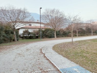 Parkta boş kaldırım