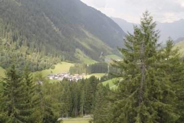 Dolomiti dağlarının manzarası