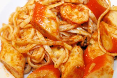 Deniz mahsulleri spagetti makarna