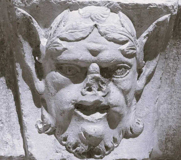 İsrail Eyaleti 'ndeki melek heykeli.