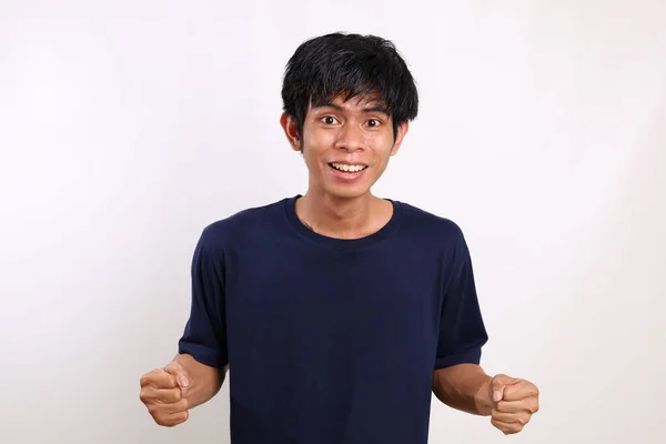 Feliz Excitado Asiático Joven Hombre Pie Sobre Blanco Fondo —  Fotos de Stock