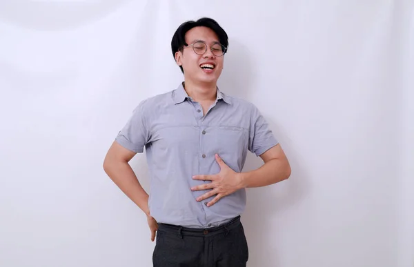 Zufriedener Asiatischer Mann Stehen Während Seinen Bauch Hält Fühlt Sich — Stockfoto