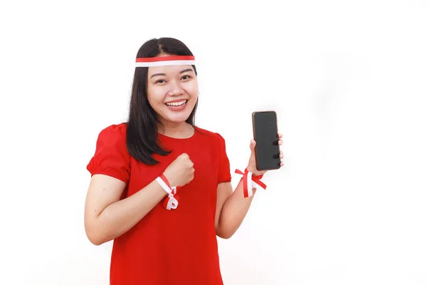 Menina Indonésia Jovem Comemorar Dia Independência Mostrando Uma Exibição Telefone — Fotografia de Stock