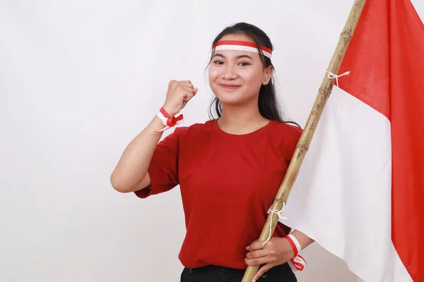 Joven Niña Indonesia Celebrar Día Independencia Mientras Sostiene Bandera Roja —  Fotos de Stock