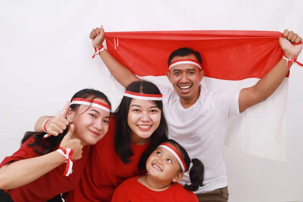 Grupo Personas Multirraciales Celebrando Día Independencia Indonesia Aislado Sobre Fondo —  Fotos de Stock