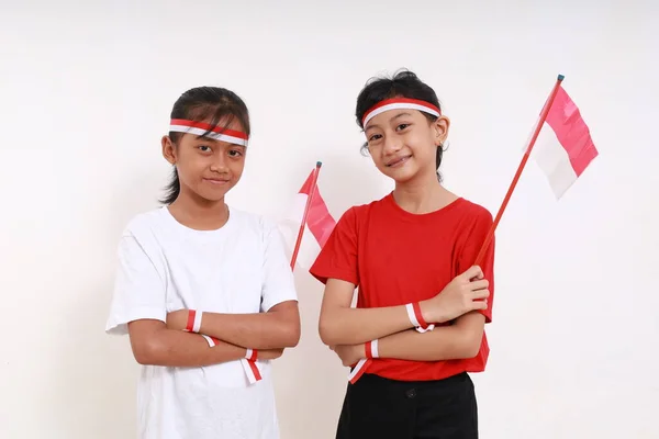 Dua Gadis Muda Merayakan Hari Kemerdekaan Indonesia Pada Tanggal Agustus — Stok Foto