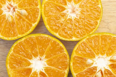 bahçeden taze portakal