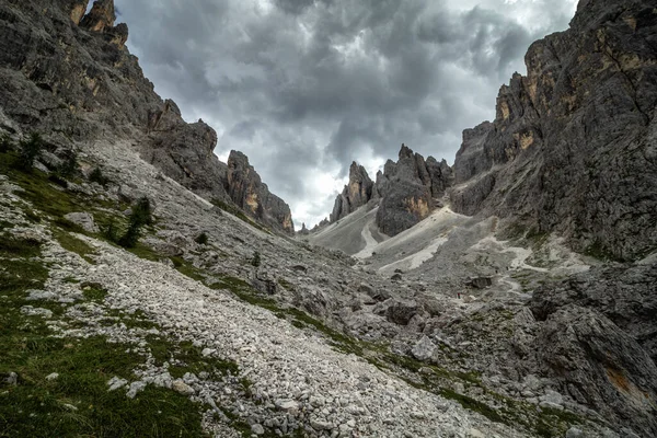Όμορφο Ορεινό Πανόραμα Στα Ιταλικά Δολομίτες Δολομίτες Ιταλία — Φωτογραφία Αρχείου