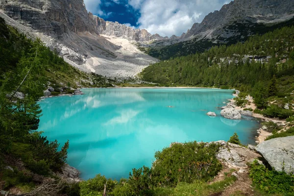 Lago Turquesa Bonita Sorapis Com Dolomitas Montanhas Itália — Fotografia de Stock