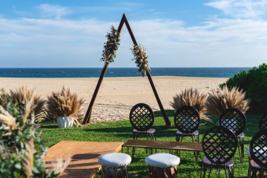 Güzel bir tören düzenlendi, sahil kreasyonu.