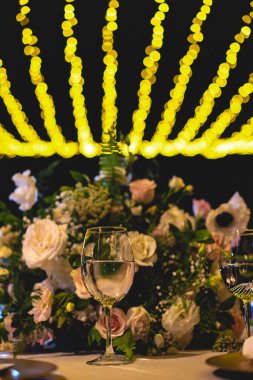 Masa takımı, sofra kurmak, yemek ve yemek servisi yapmak için kullanılan bulaşık takımıdır. Çatal bıçak takımı, cam eşyalar, servis tabakları ve pratik ve dekoratif amaçlar için eşyalar da dahil.