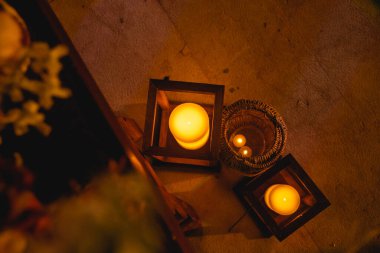 Güzel düğün resepsiyonu, dekorasyon ayarlayın, kapatın.