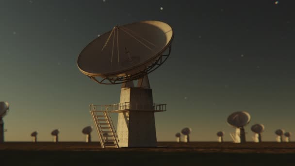 Radiotelescópios Digitalizando Skyes — Vídeo de Stock