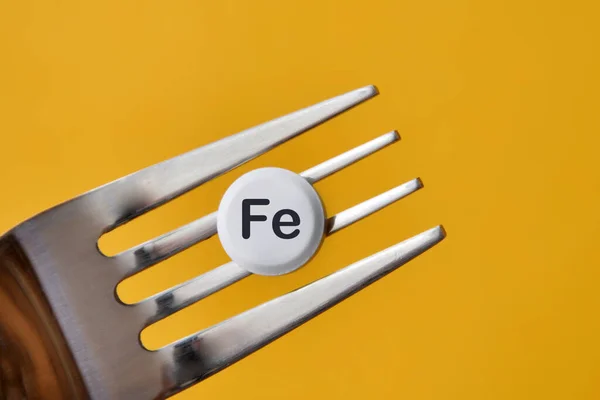 Trace Ferro Elemento Garfo Alimentos Com Elevado Teor Ferro — Fotografia de Stock