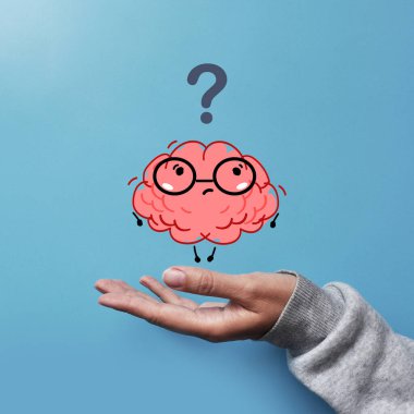 Mavi arka planda gözlüklü, kafası karışmış bir çizgi film beyni ve soru işareti var. Düşünce ve karar verme kavramı.