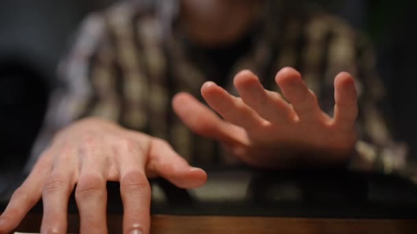 Close Male Hands Neat Aesthetic Manicure Indoors Front View Blurred — Stock Video