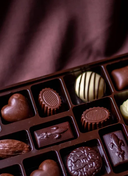 Вкусный Поднос Шоколадных Конфет День Святого Валентина Стоковое Фото