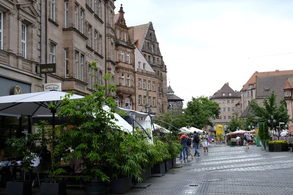 Människor Går Centrum Nürnberg Tyskland Den Juli 2022 — Stockfoto