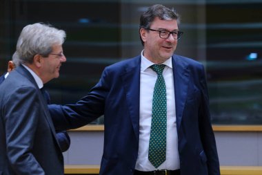 Maliye Bakanı Giancarlo Giorgetti, Eurogroup Maliye Bakanlarının 7 Kasım 2022 'de Brüksel, Belçika' daki Avrupa Konseyi toplantısına katılmak üzere geliyor..