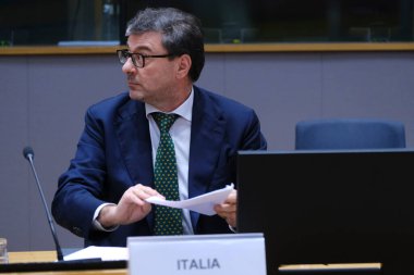 Maliye Bakanı Giancarlo Giorgetti, Eurogroup Maliye Bakanlarının 7 Kasım 2022 'de Brüksel, Belçika' daki Avrupa Konseyi toplantısına katılmak üzere geliyor..
