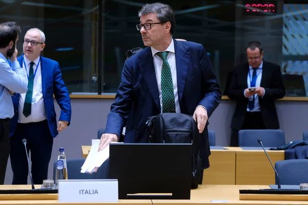 Giancarlo Giorgetti Minister Finansów Przyjeżdża Posiedzenie Ministrów Finansów Eurogrupy Posiedzeniu — Zdjęcie stockowe