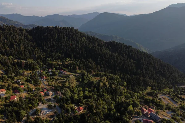 2022年8月10日のギリシャのレフカ村の空中写真 — ストック写真