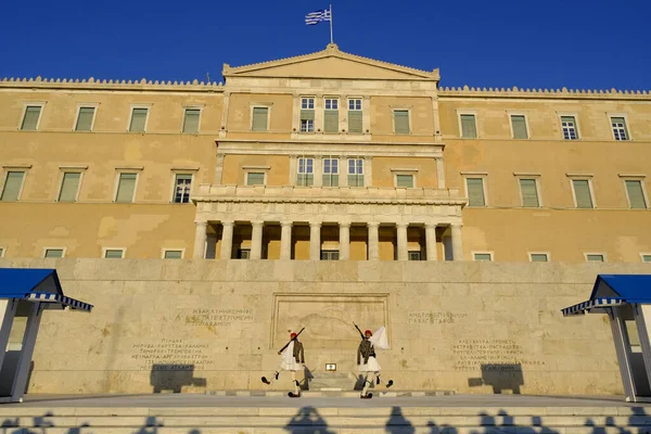 stock image Presidential guards perform a ceremonial change of guard in front of the Tomb of the Unknown soldier in Athens, Greece on August 15, 2022.