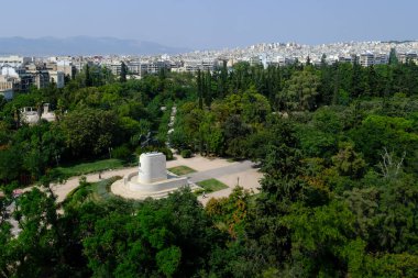 Atina, Yunanistan 'daki en büyük kamu parklarından biri olan Pedion Areos' un 20 Ağustos 2022 'deki panoramik manzarası.