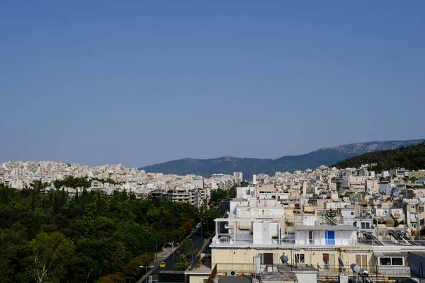 Atina, Yunanistan 'daki en büyük kamu parklarından biri olan Pedion Areos' un 20 Ağustos 2022 'deki panoramik manzarası.