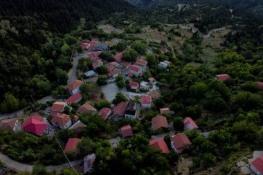 Yunanistan 'ın Lefka köyünün 10 Ağustos 2022 tarihli hava görüntüsü.