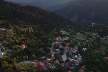 Yunanistan 'ın Lefka köyünün 10 Ağustos 2022 tarihli hava görüntüsü.
