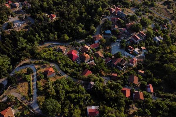 Yunanistan 'ın Lefka köyünün 10 Ağustos 2022 tarihli hava görüntüsü.