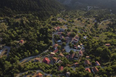 Yunanistan 'ın Lefka köyünün 10 Ağustos 2022 tarihli hava görüntüsü.