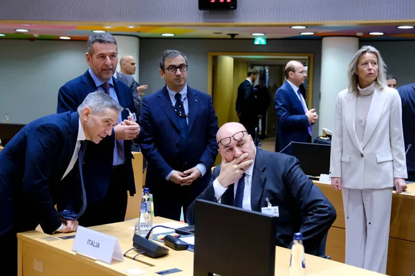 Guido Crosetto Védelmi Miniszter Védelmi Minisztereinek Tanácsának Brüsszeli Épületében Belgium — Stock Fotó