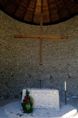 Almanya 'daki Dachau toplama kampındaki kilise 25 Temmuz 2022.