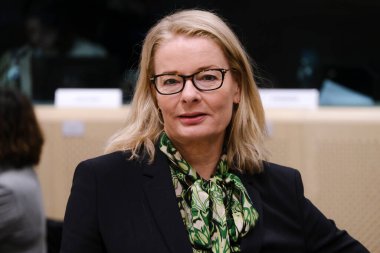 28 Kasım 2022 'de Belçika' nın Brüksel kentindeki Avrupa Bakanlar Kurulu 'na katılmak üzere gelen Bakan Lotta EDHOLM.